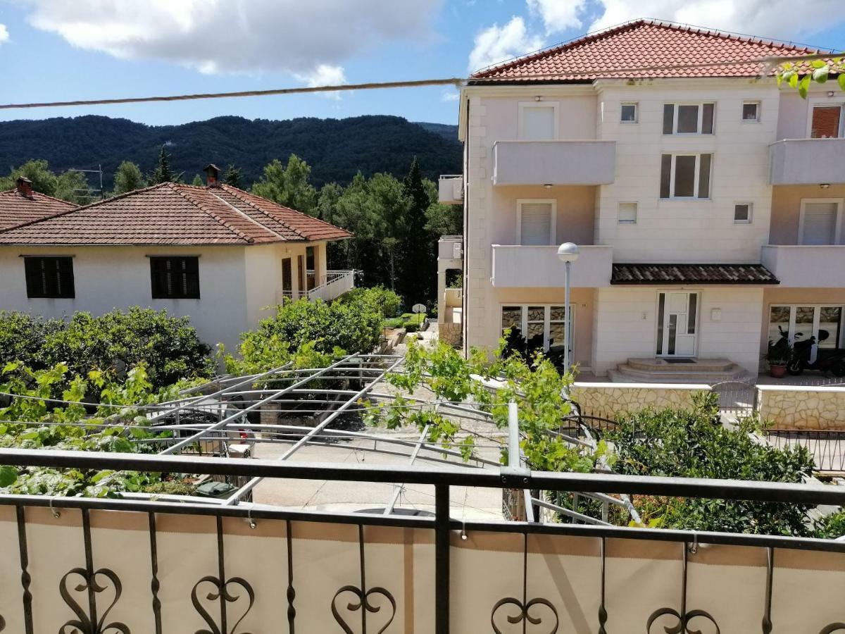 Apartments Emmas Studio Старий Град Екстер'єр фото