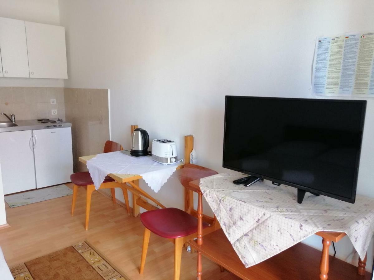 Apartments Emmas Studio Старий Град Екстер'єр фото